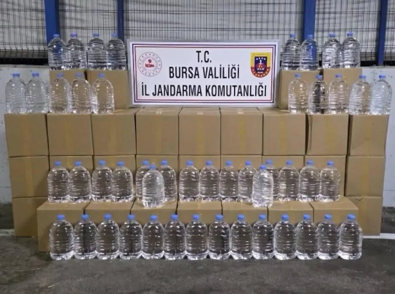 Bursa’da bin 260 litre etil alkol ele geçirildi