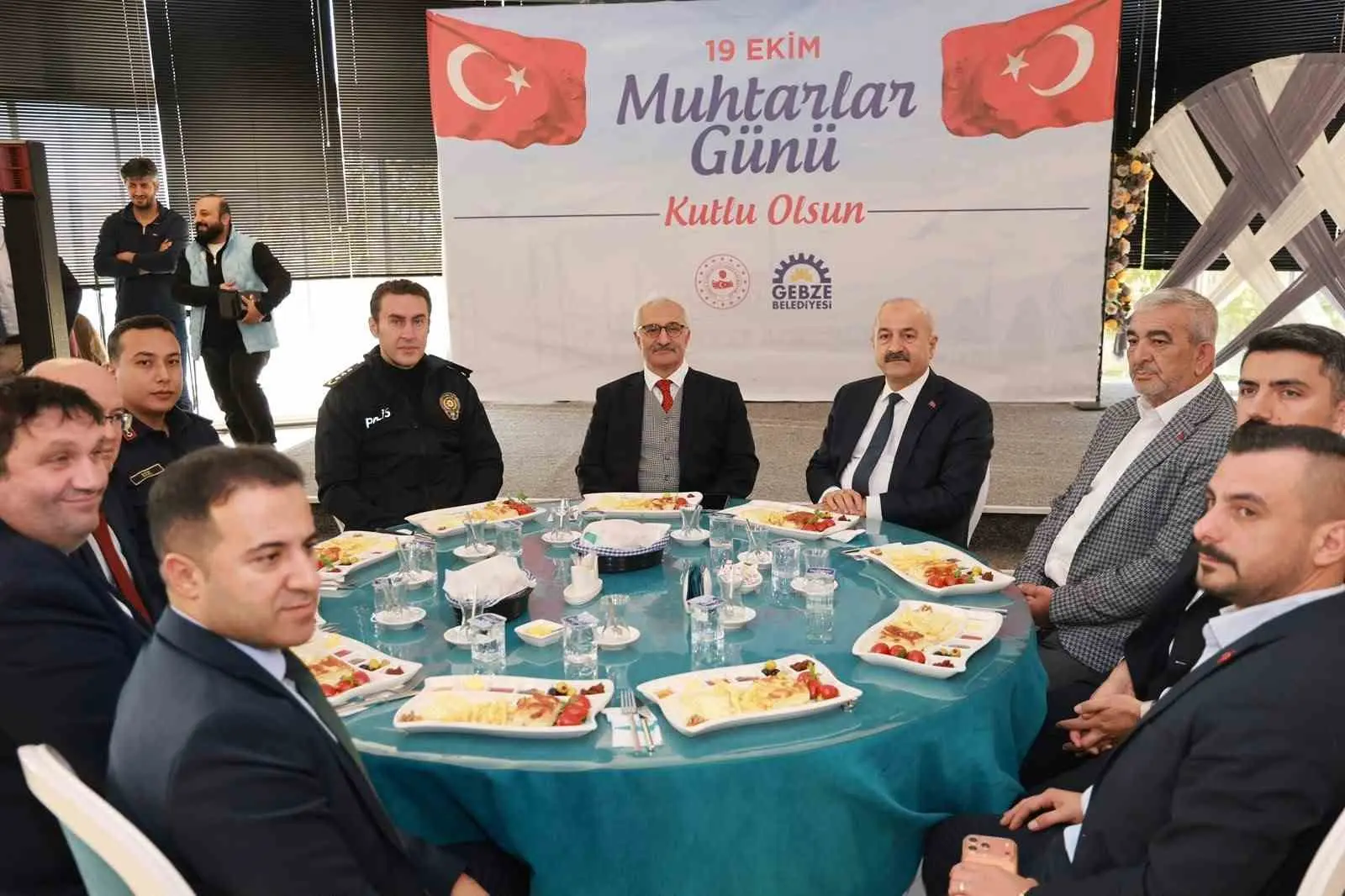 Muhtarlarla gönül gönüle buluşma
