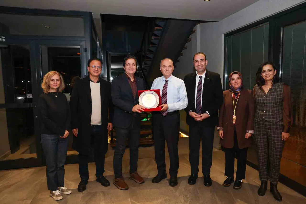 Akademisyenler Faruk Özlü ile buluştu