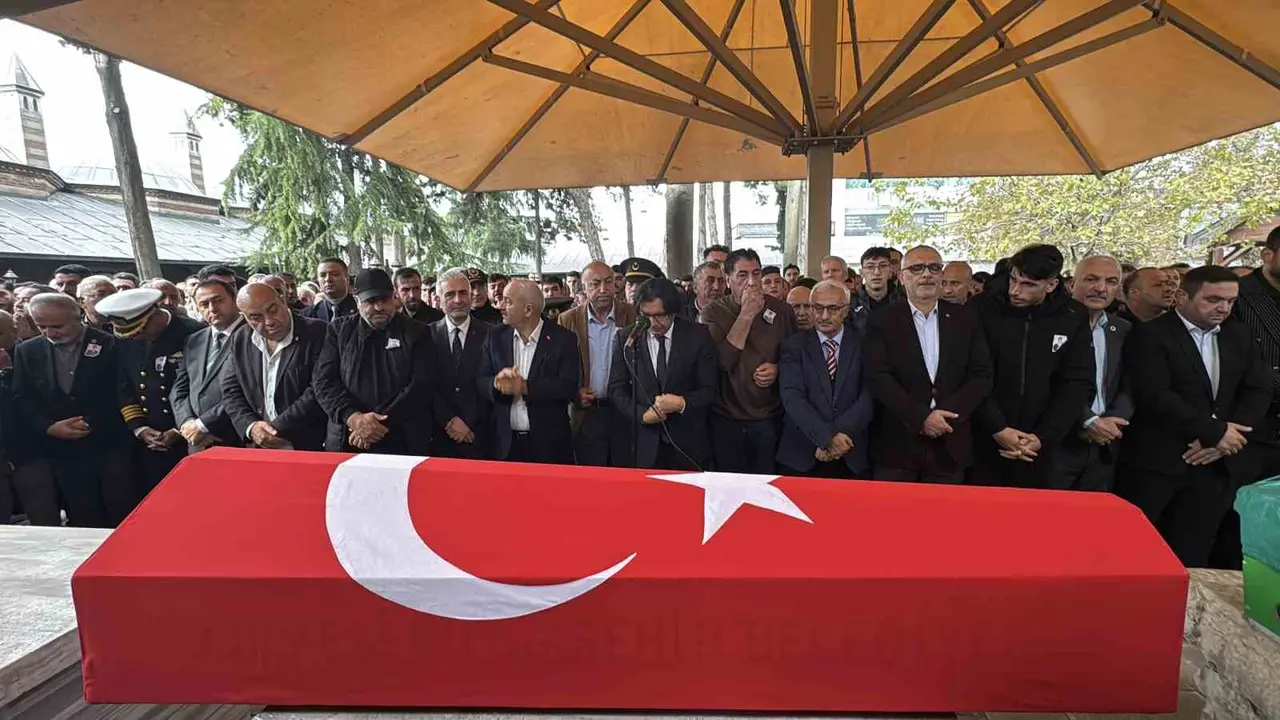 Hayatını kaybeden uzman çavuş askeri törenle son yolculuğuna uğurlandı