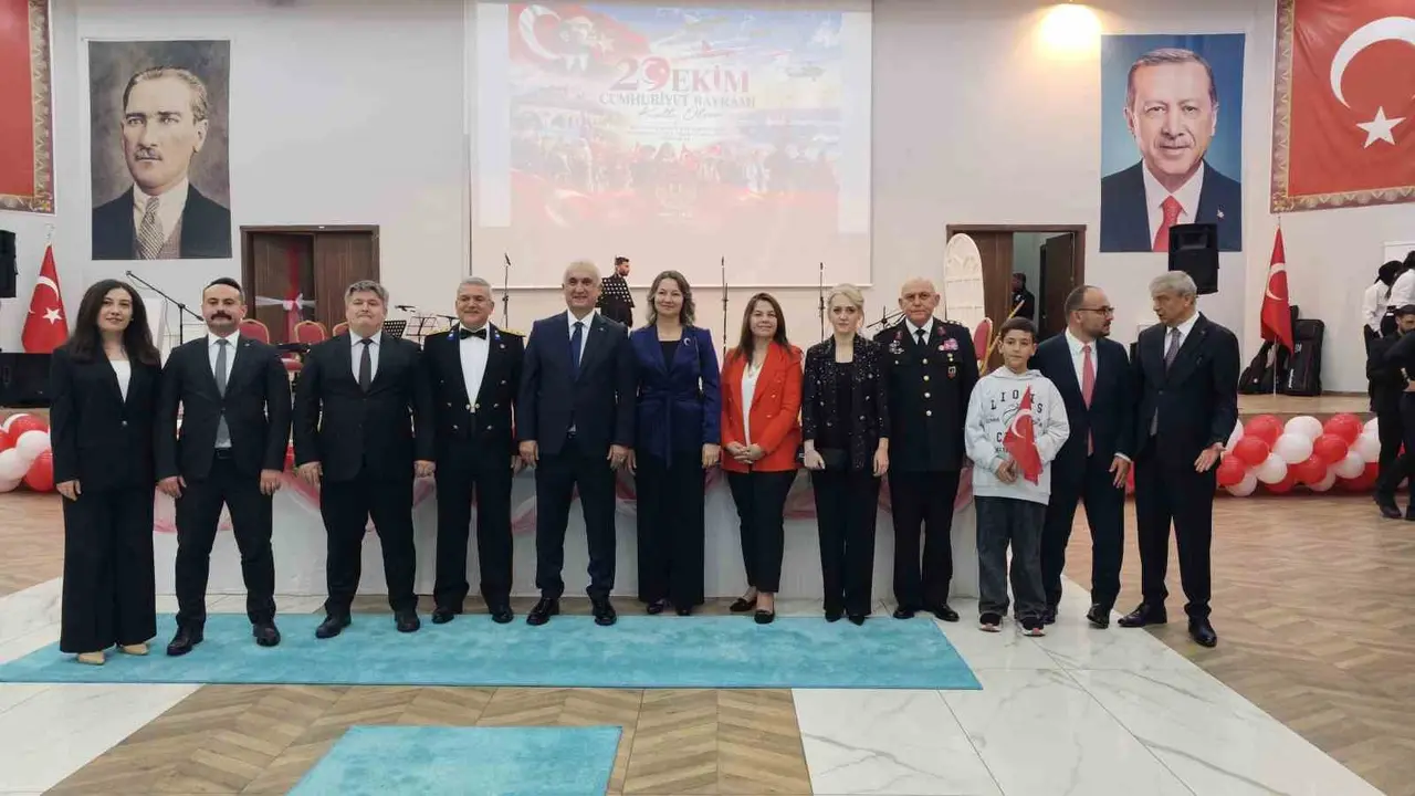Muş’ta Cumhuriyet Bayramı resepsiyonu düzenlendi