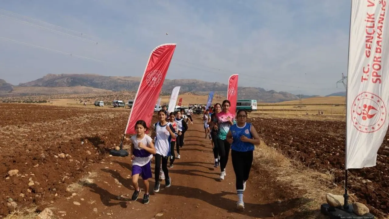 Şırnak’ta Yükselen Yıldızlar Kros Ligi il seçmesi düzenlendi