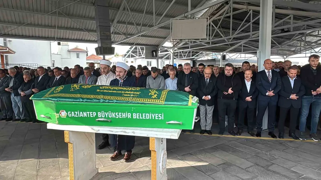 Gazeteci Kenan Yücel son yolculuğuna uğurlandı