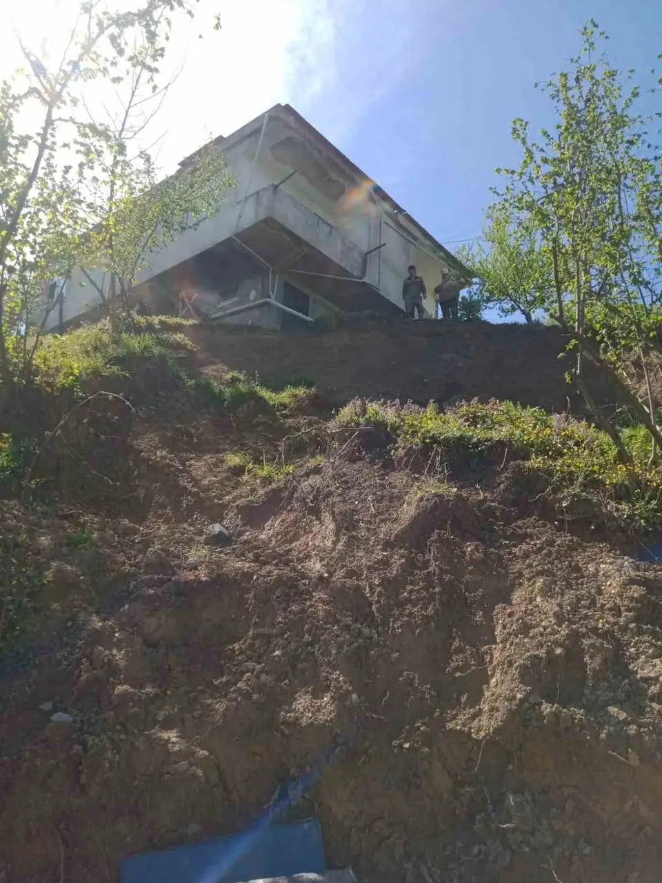 Selde evi hasar gören vatandaş, barınma sorununa çözüm bekliyor