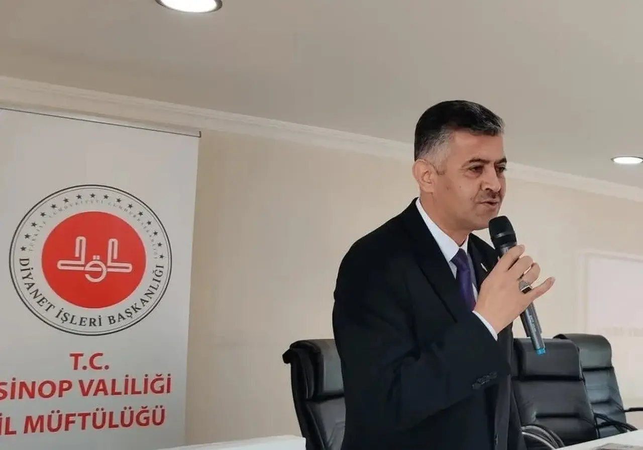 Sinoplu umre adaylarına kutsal yolculuk öncesi rehberlik