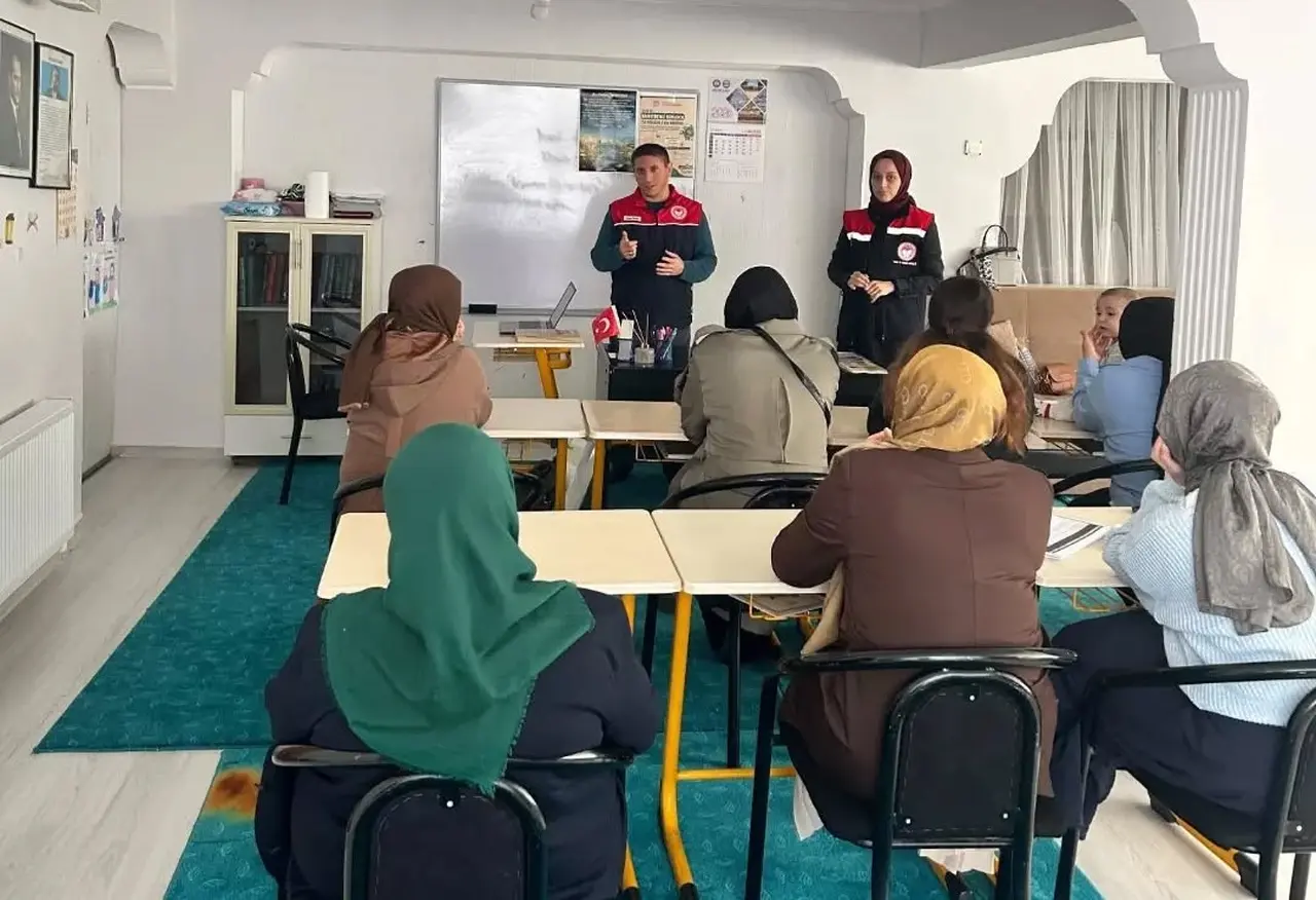 Yığılca’da üreticilere tarımsal destek ve kokarca mücadelesi anlatıldı
