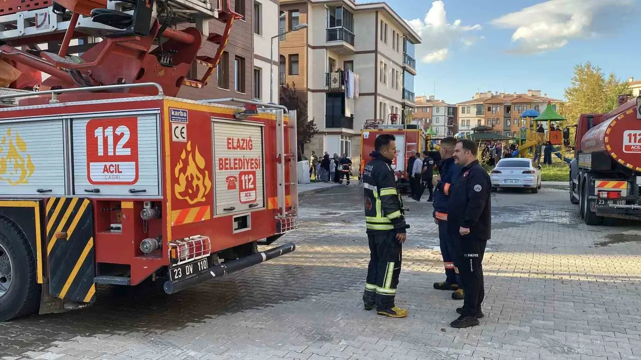 Elazığ’da ev yangını