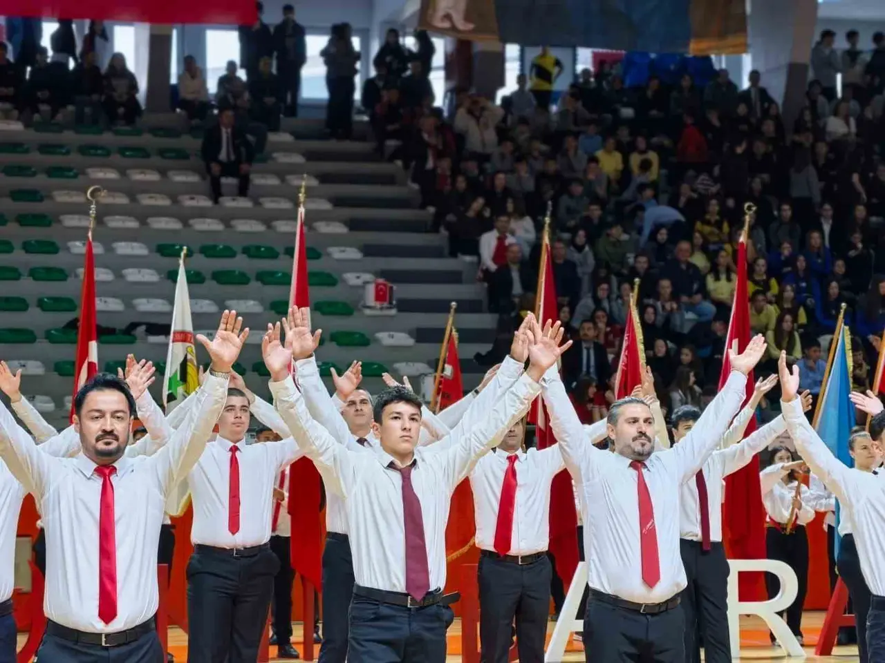 103 öğretmenle 103. yıl coşkusu