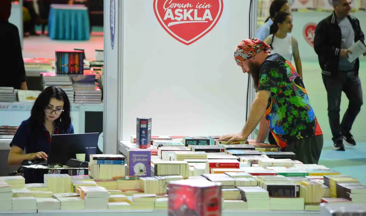 Çorum’da kitap fuarı açıldı: 125 yayınevi ve 120’den fazla yazar kitapseverlerle buluşacak