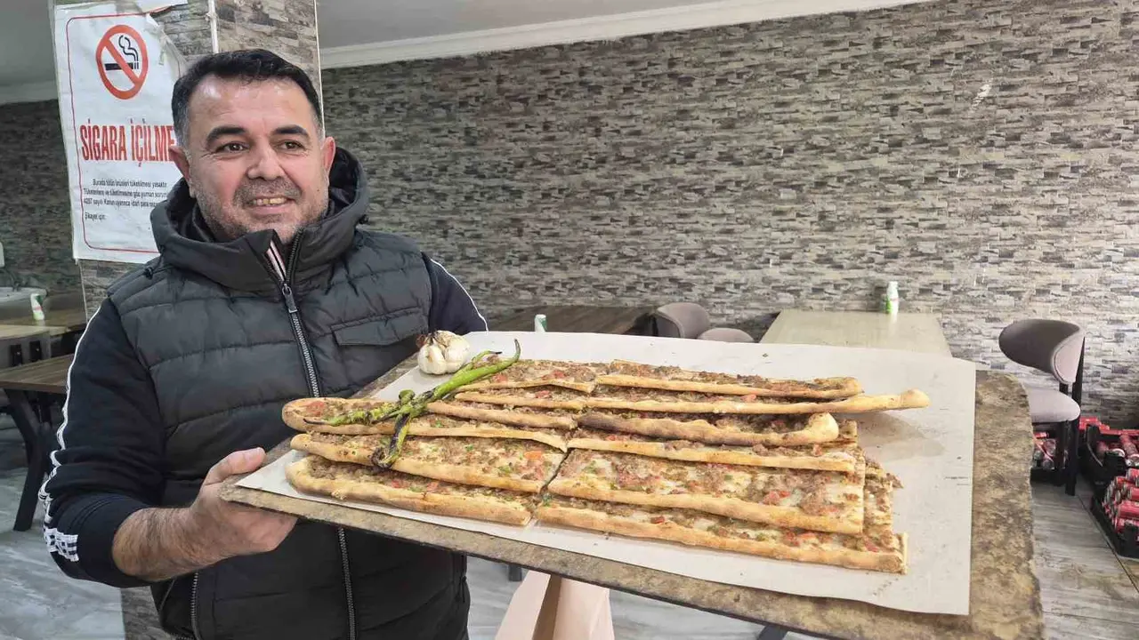 İç Anadolu’nun tescilli lezzetlerinden Yerköy pidesi Konya’nın etli ekmeğine rakip oldu