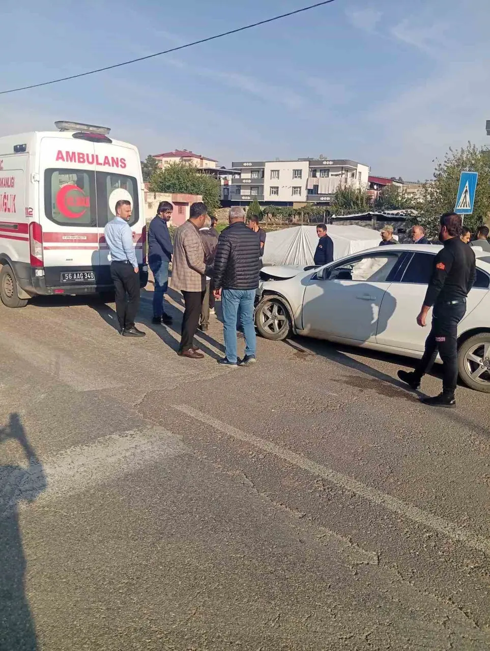Kurtalan’da otomobil ile hafif ticari araç çarpıştı: 3 yaralı
