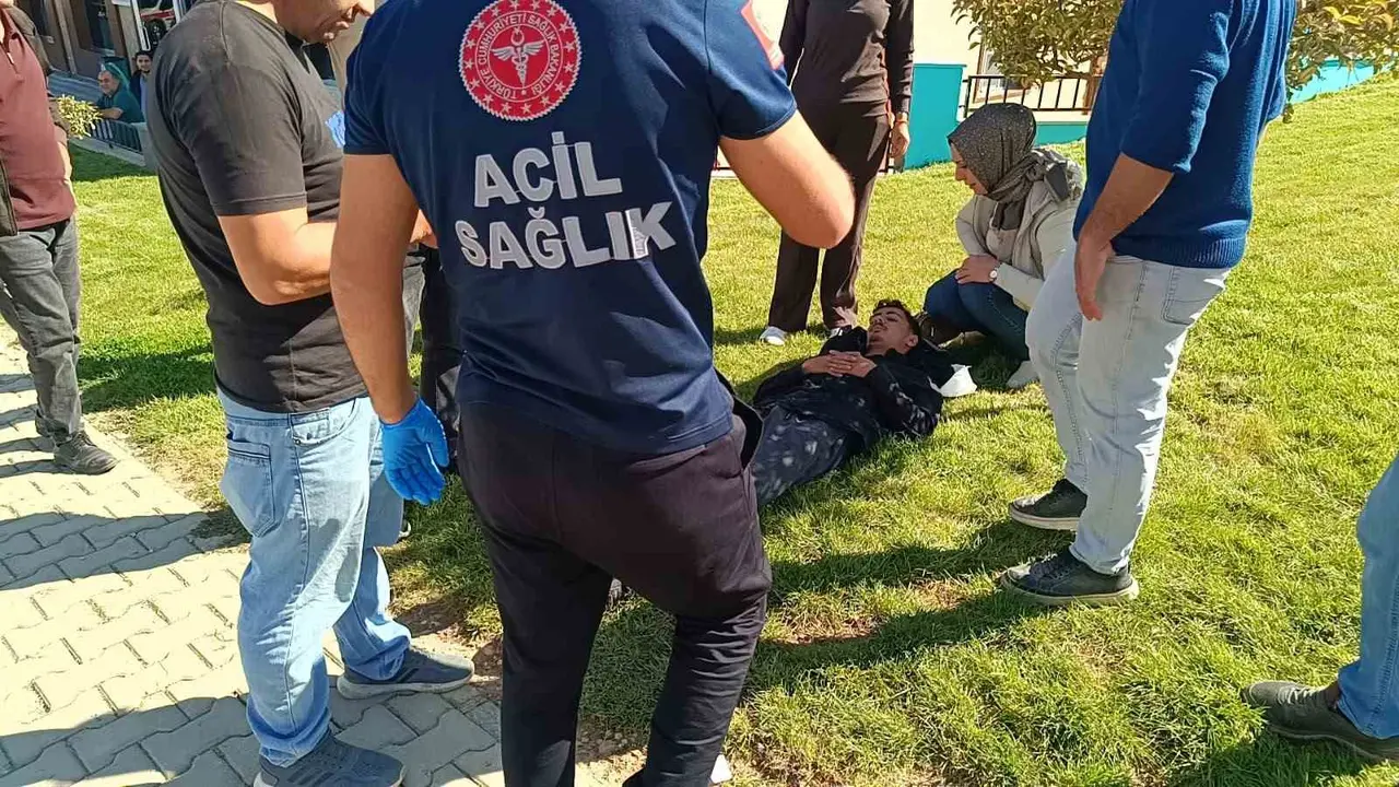 Otomobil ile motosiklet çarpıştı: 1 yaralı