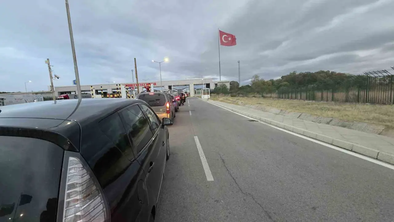 Hamzabeyli’de aç kalan tilkinin imdadına vatandaşlar yetişti