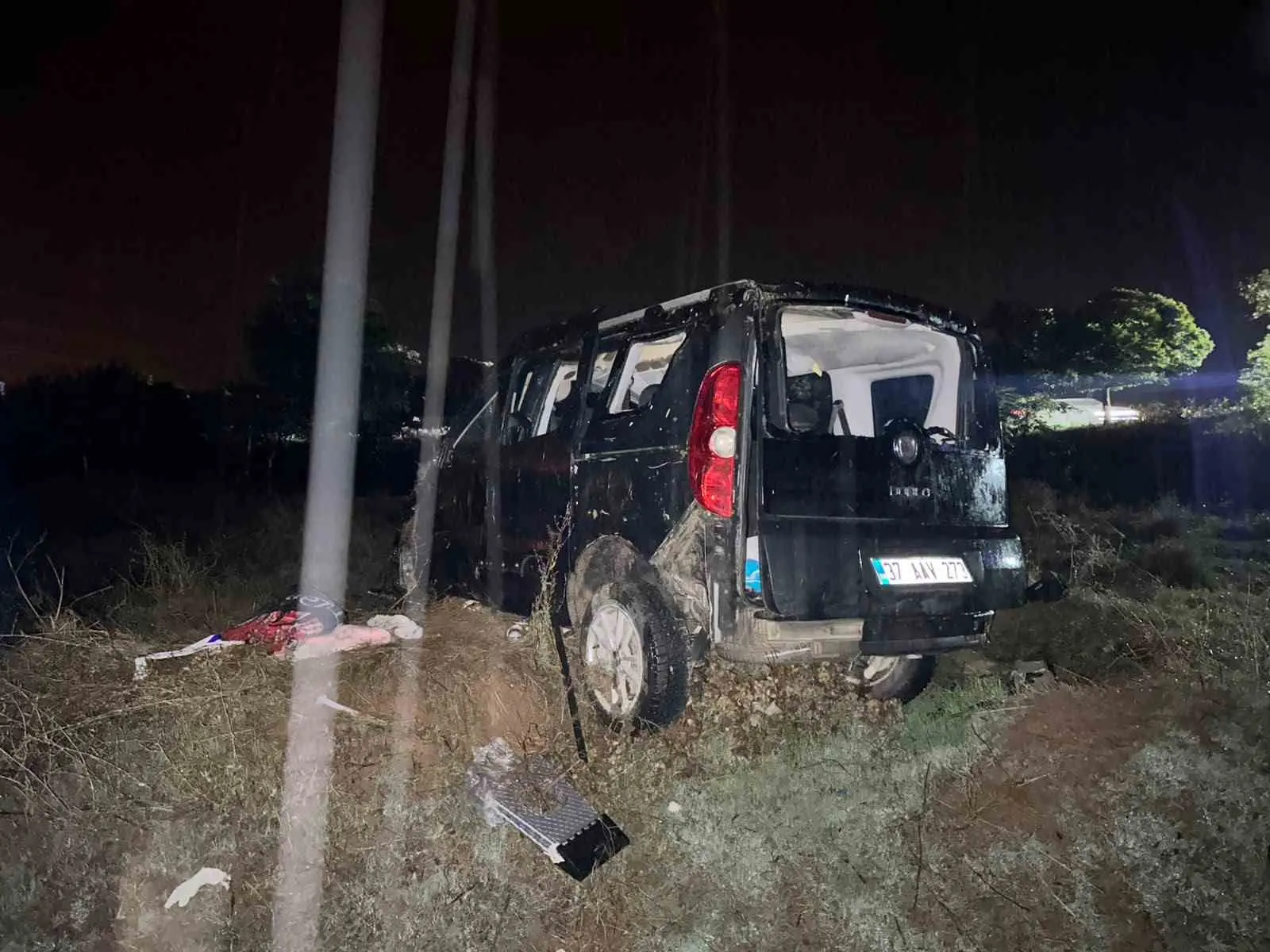Kırıkkale’de hafif ticari araç takla attı: 1 ölü, 4 yaralı