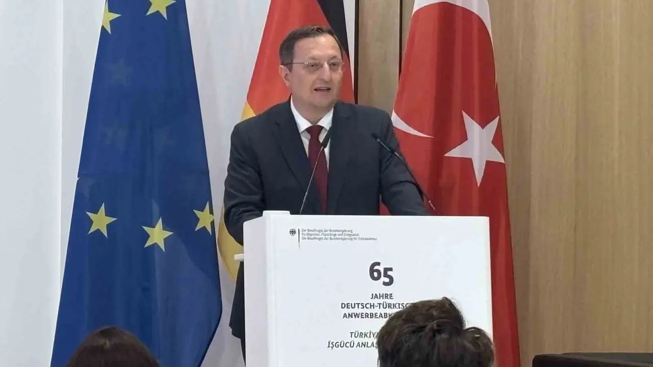 Merz: "Türkler, olağanüstü çalışkanlıklarıyla bugün içinde bulunduğumuz refahın altyapısını oluşturdular"