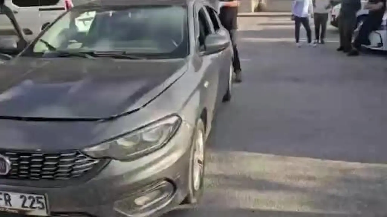 Adana’da 2 araçta 2 kilo 95 gram metamfetamin ele geçirildi
