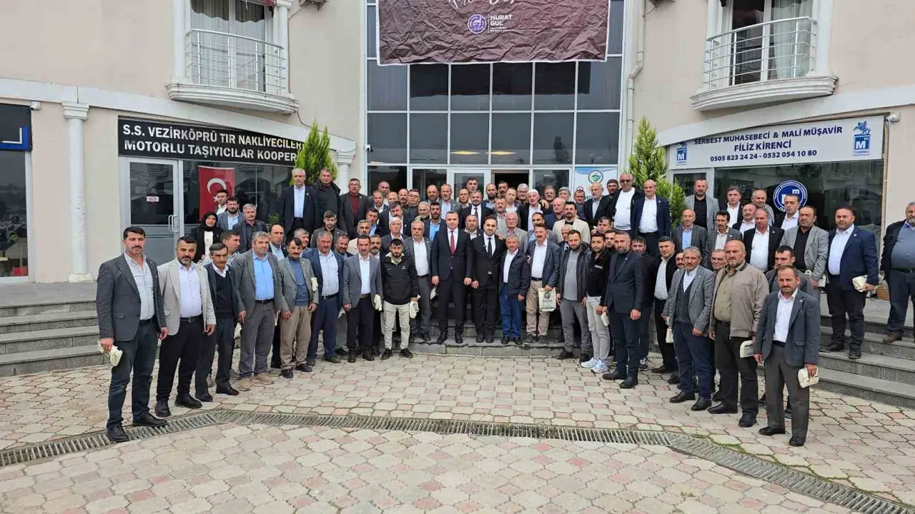 Vezirköprü’de muhtarlar ve protokol mahallelerin sorunlarını görüştü