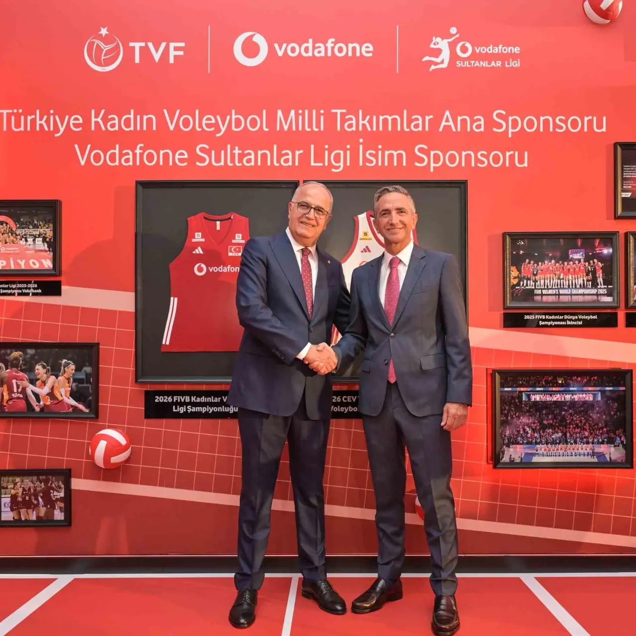 Vodafone, Türk kadın voleyboluna desteğini 3 yıl daha sürdürecek