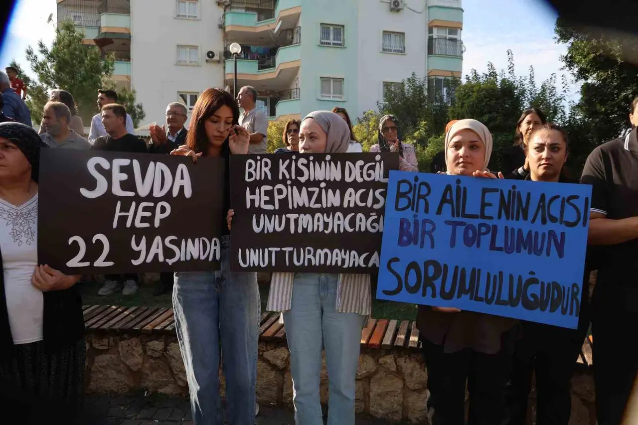Kozan’da kadınlar, katledilen Sevda için tek ses oldu