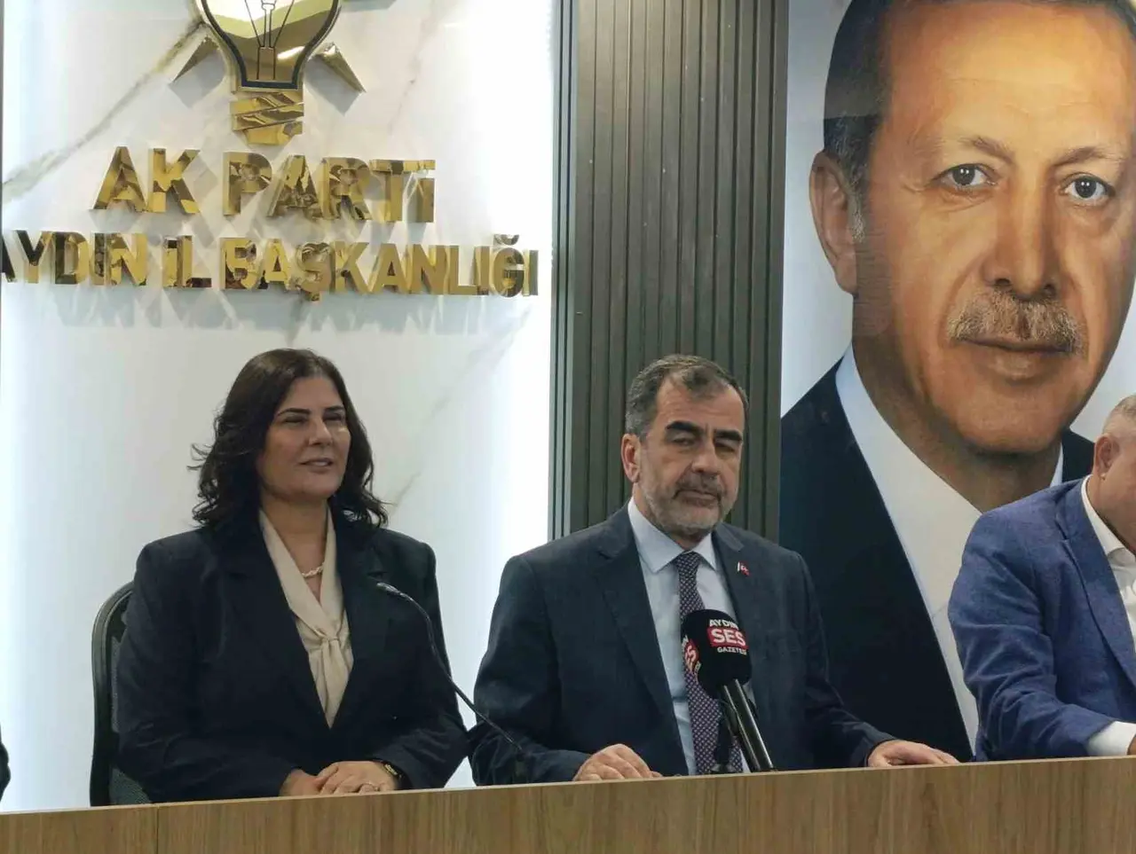 Başkan Çerçioğlu: "Yapılmadık, asfaltlanmadık yol bırakmayacağız"