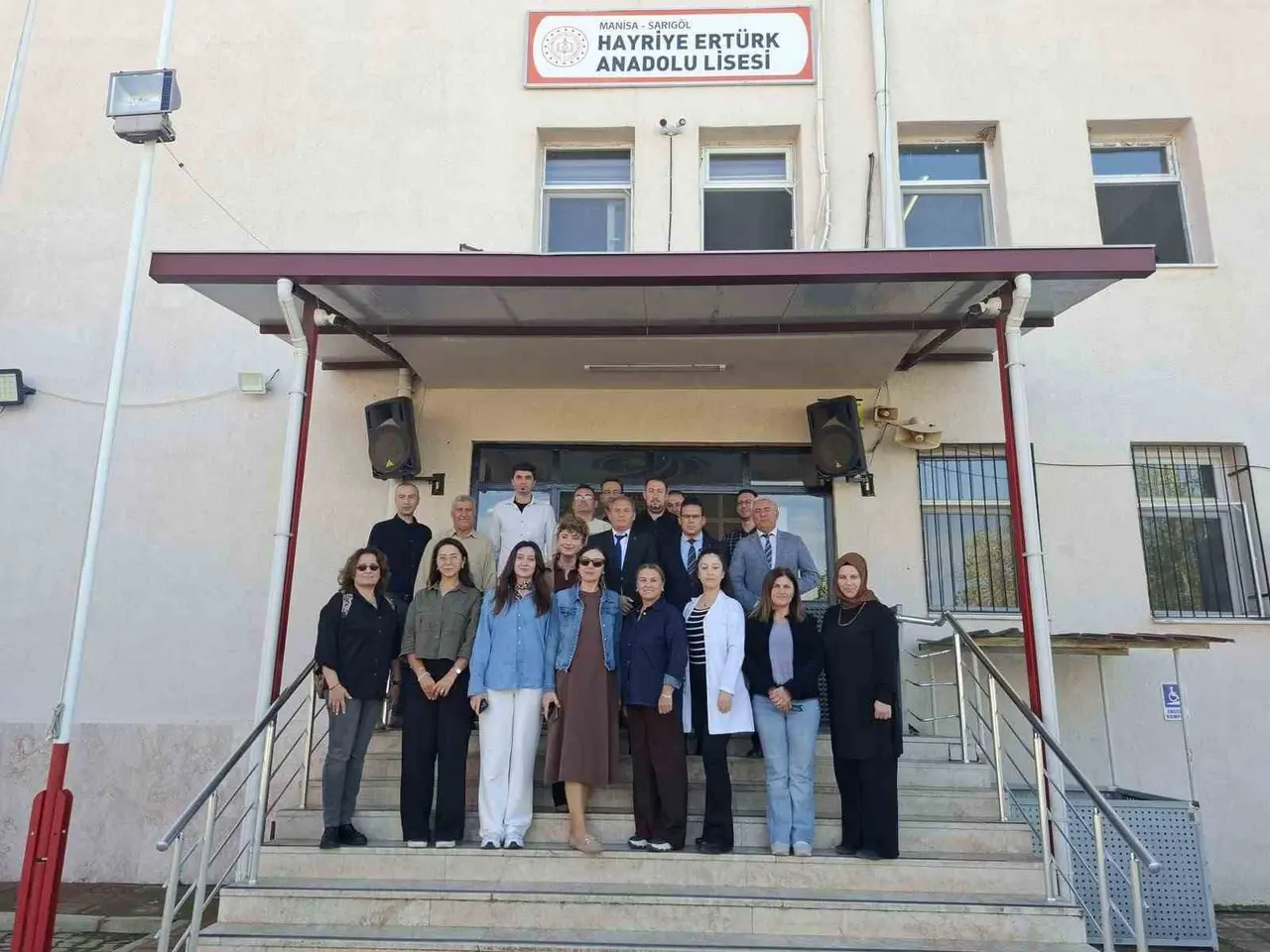 Sarıgöl’de eğitim yöneticileri öğrencilerle aynı sofrada buluştu