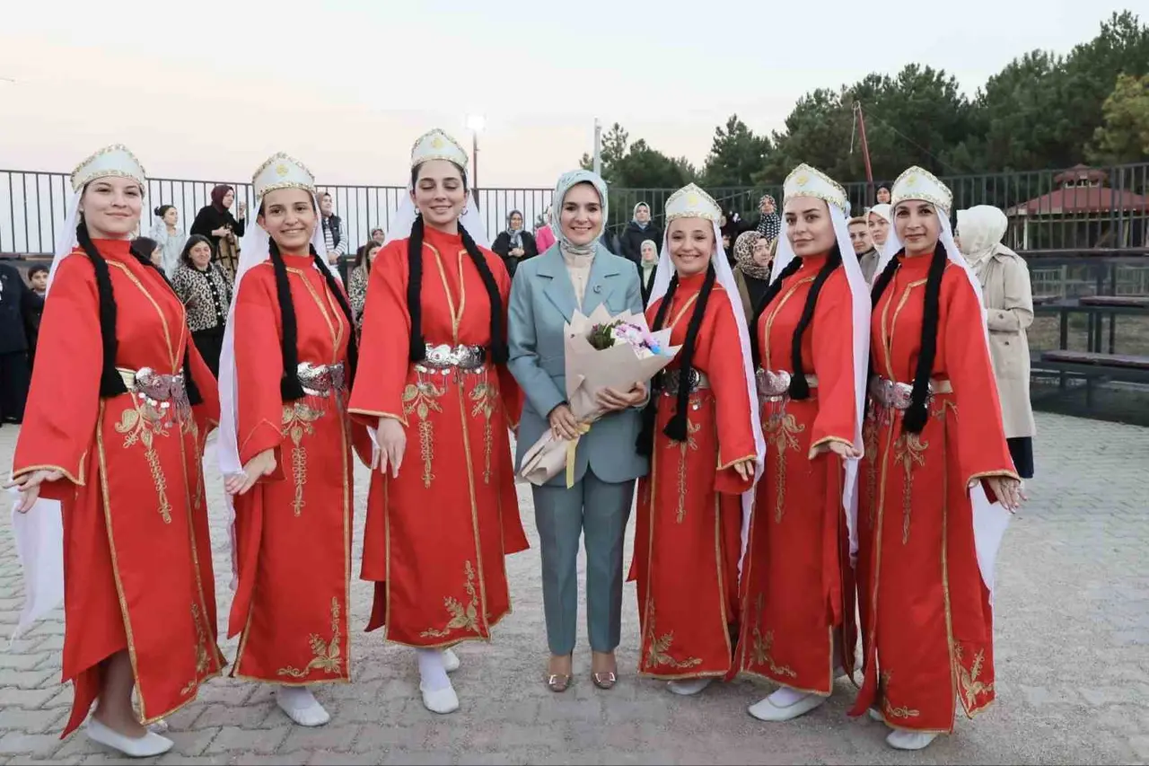 Bakan Göktaş, Sultandağı Anne Kız Buluşması’na katıldı