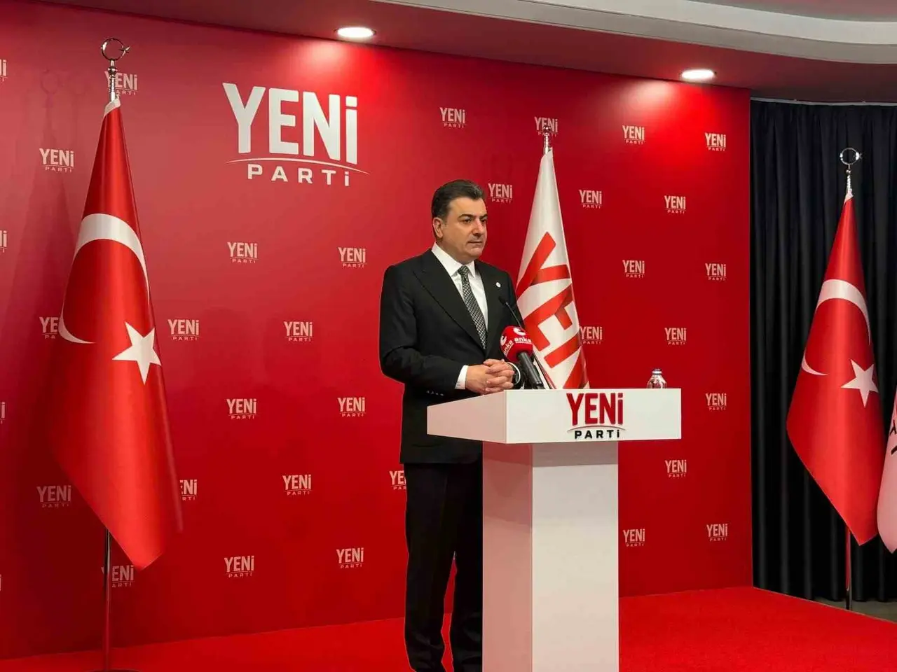 YENİ Parti Sözcüsü Emre, kurultay tarihini açıkladı