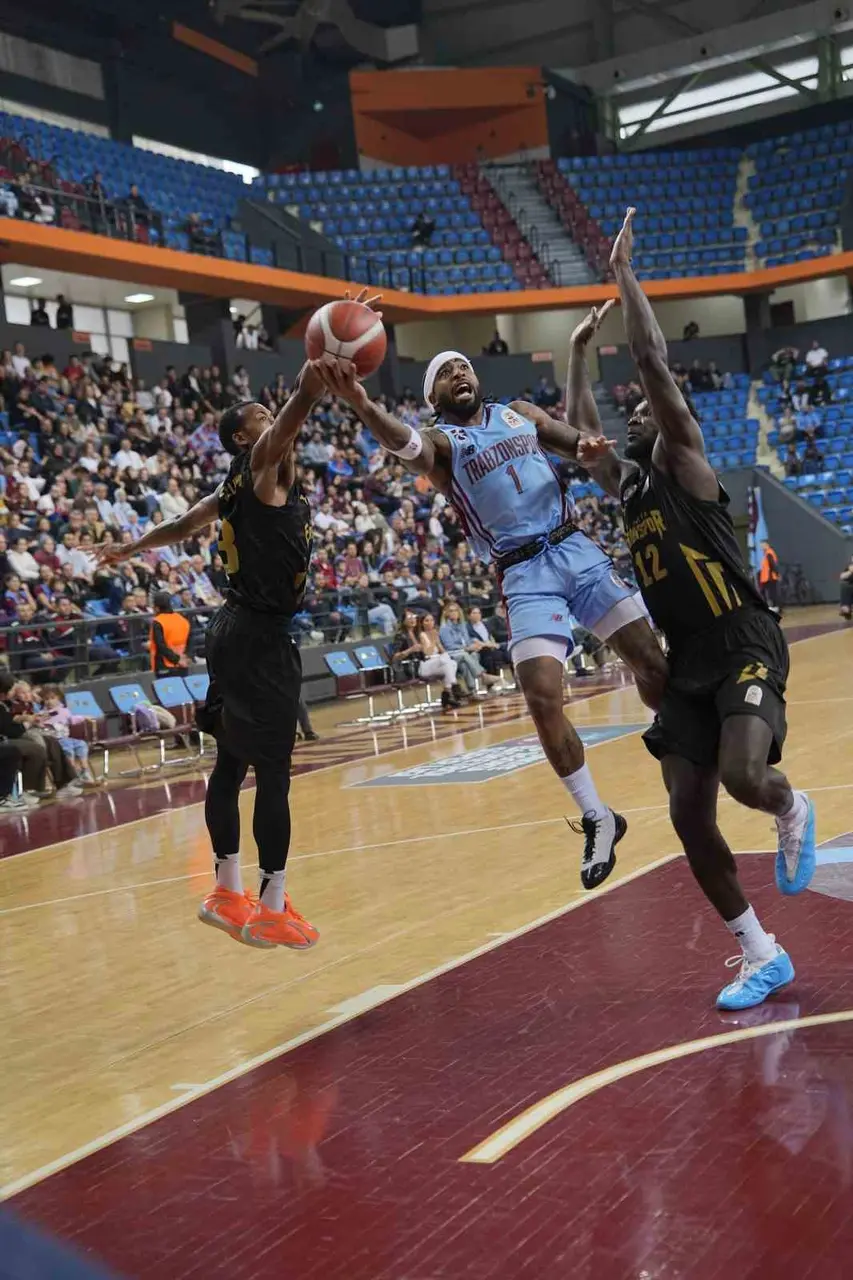 Basketbol Süper Ligi: Trabzonspor: 90 - Esenler Erokspor: 93