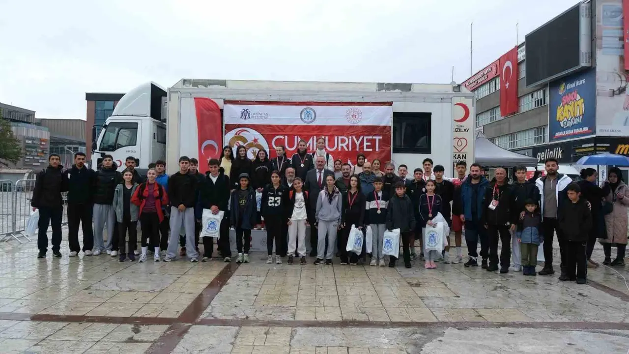 Erzincan’da Cumhuriyet Kupası müsabakaları düzenlendi