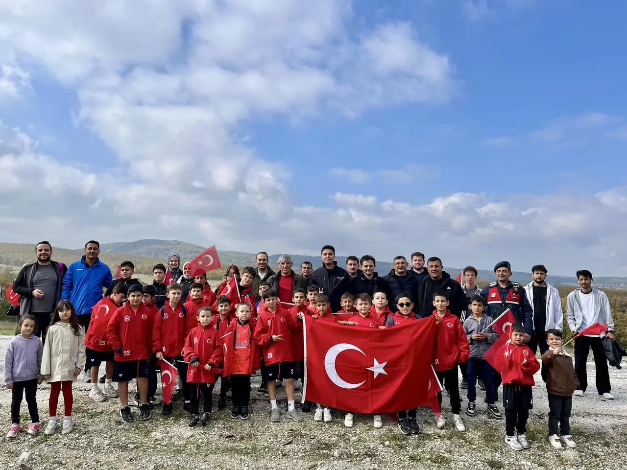 794 rakımda doğa yürüyüşü