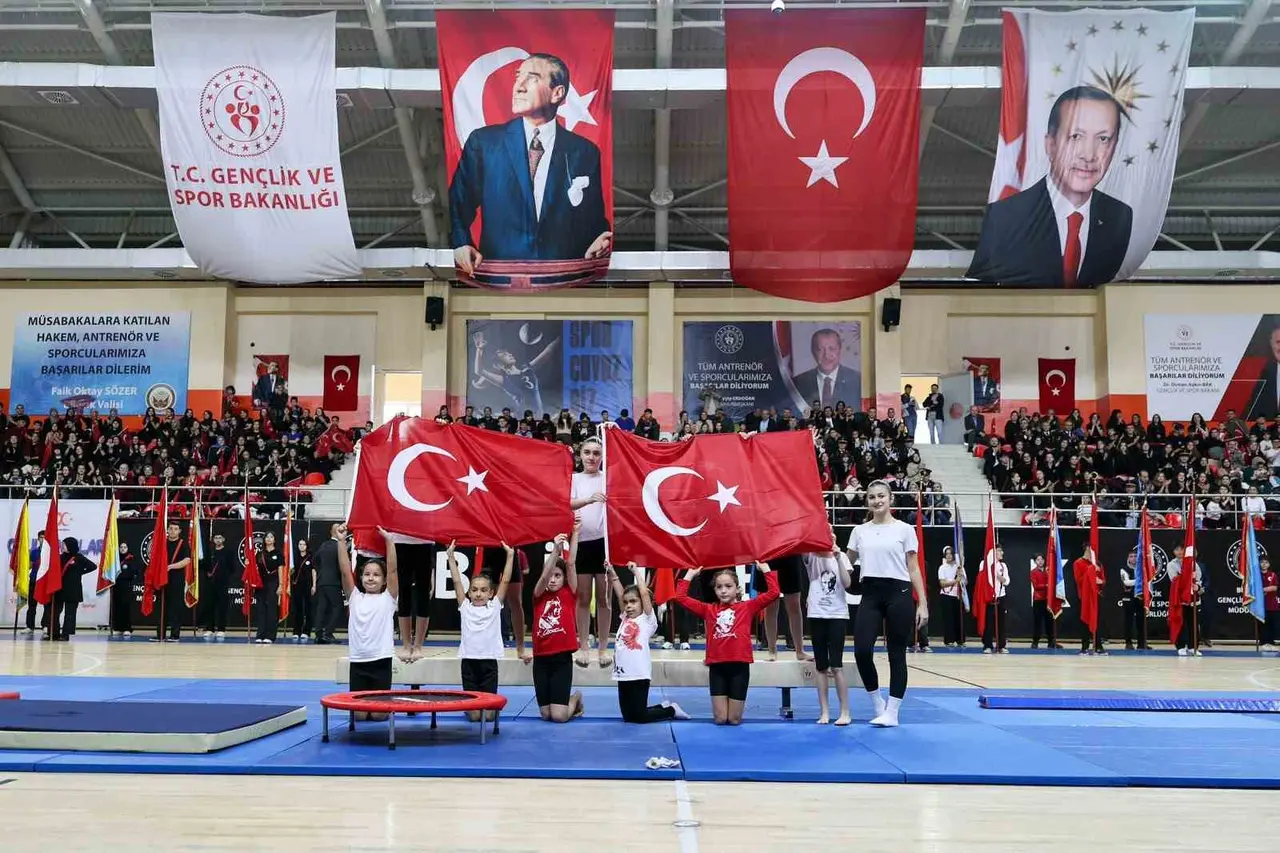 Anaokulu öğrencilerin gösterisi mest etti