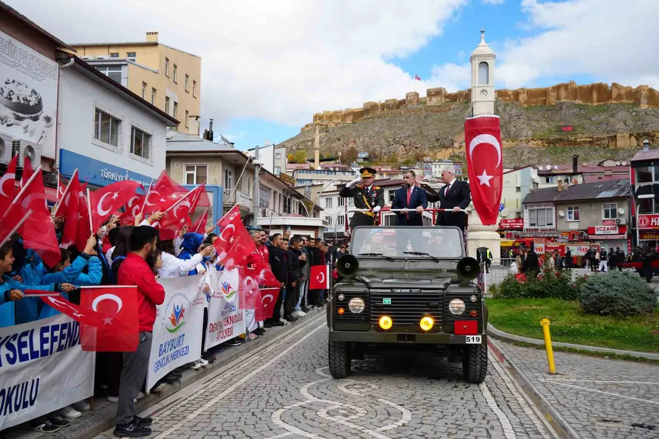 Bayburt’ta Cumhuriyet Bayramı coşkuyla kutlandı