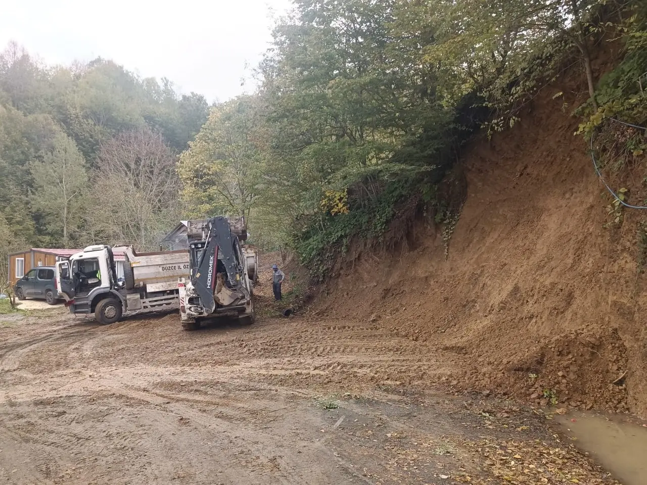 Gölyaka’da toprak kaymalarına müdahale edildi