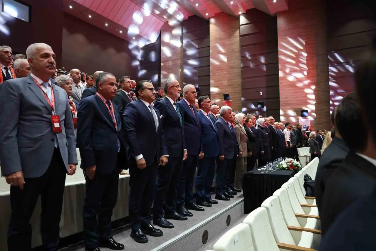 Mehmet Akif Üstündağ, Aile ve Spor Değerlerine Katkı Ödülü’ne layık görüldü