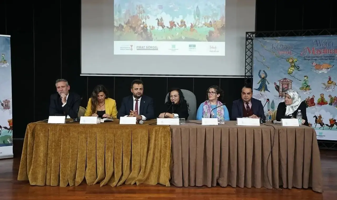 Kahramanmaraş’ta Uluslararası Dünya Hikâye Anlatıcıları Şöleni akademik panelle başladı