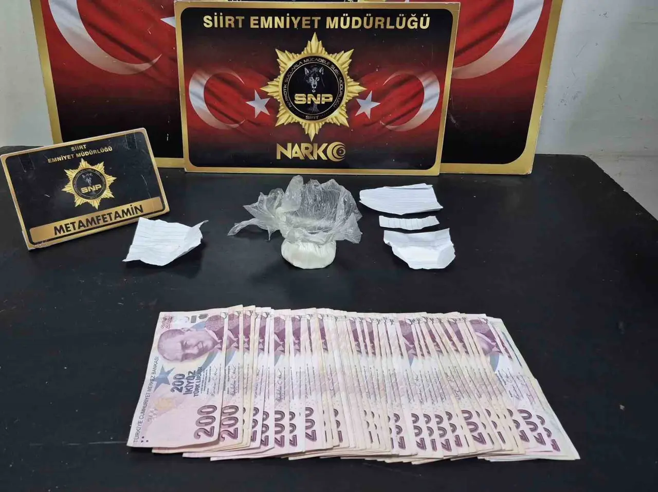Siirt’te sokak satıcılarına narkotik darbesi: 3 tutuklama
