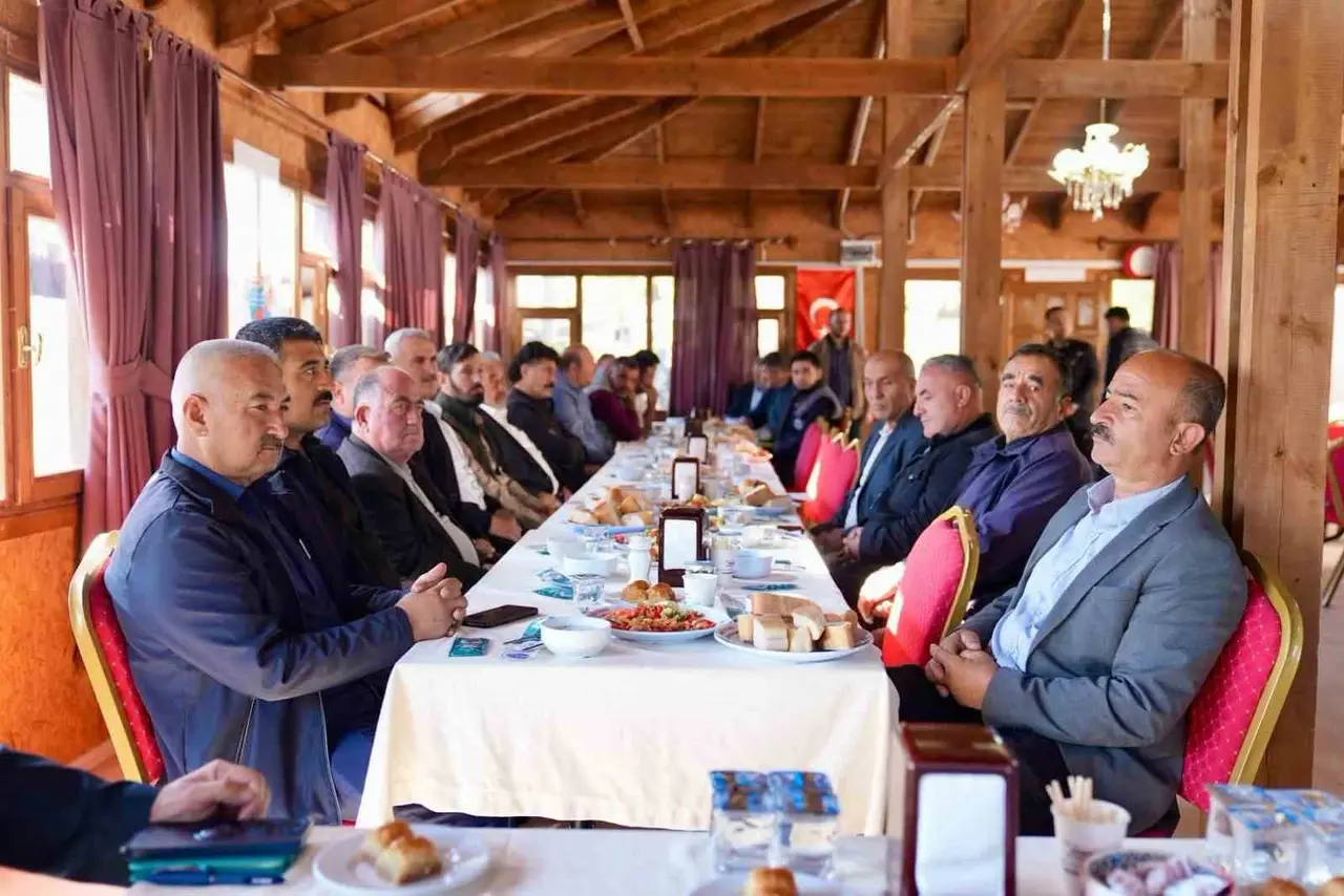 Darende’de Muhtarlar Günü buluşması