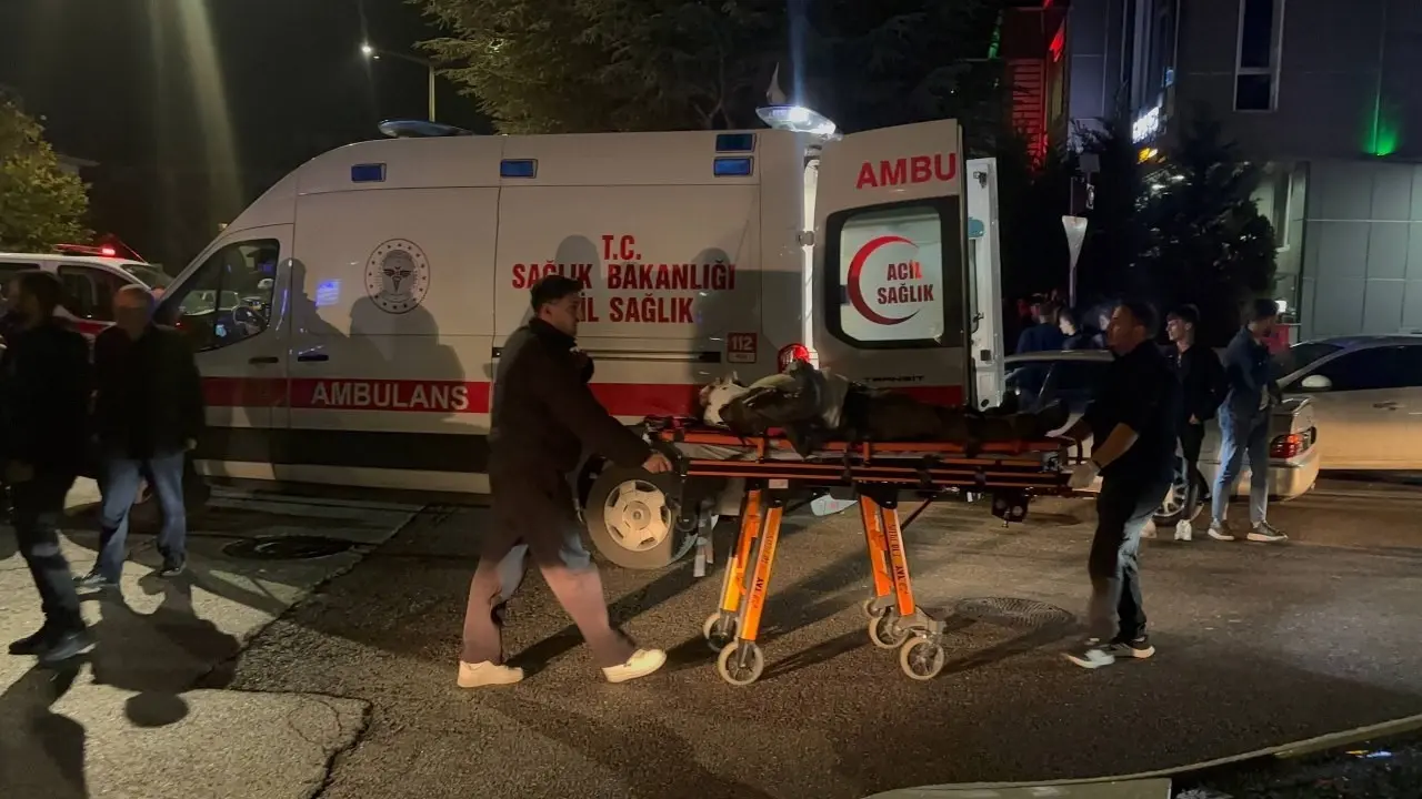 Erzincan’da motosiklet ile otomobil çarpıştı: 1 yaralı