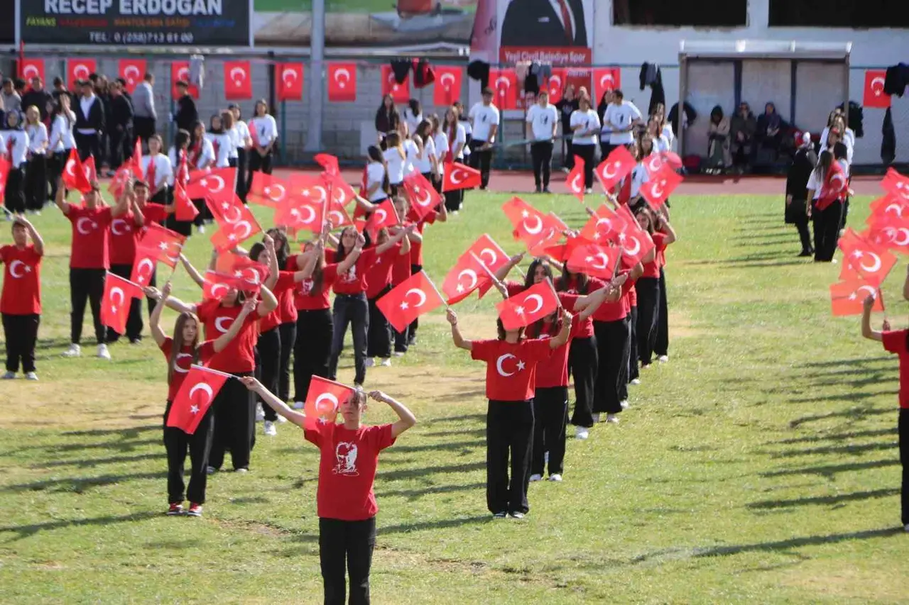 Çivril’de 29 Ekim Cumhuriyet Bayramı coşkuyla kutlandı