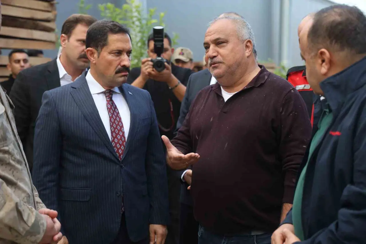 Alevlere teslim olan fabrikada Vali Masatlı incelemelerde bulundu
