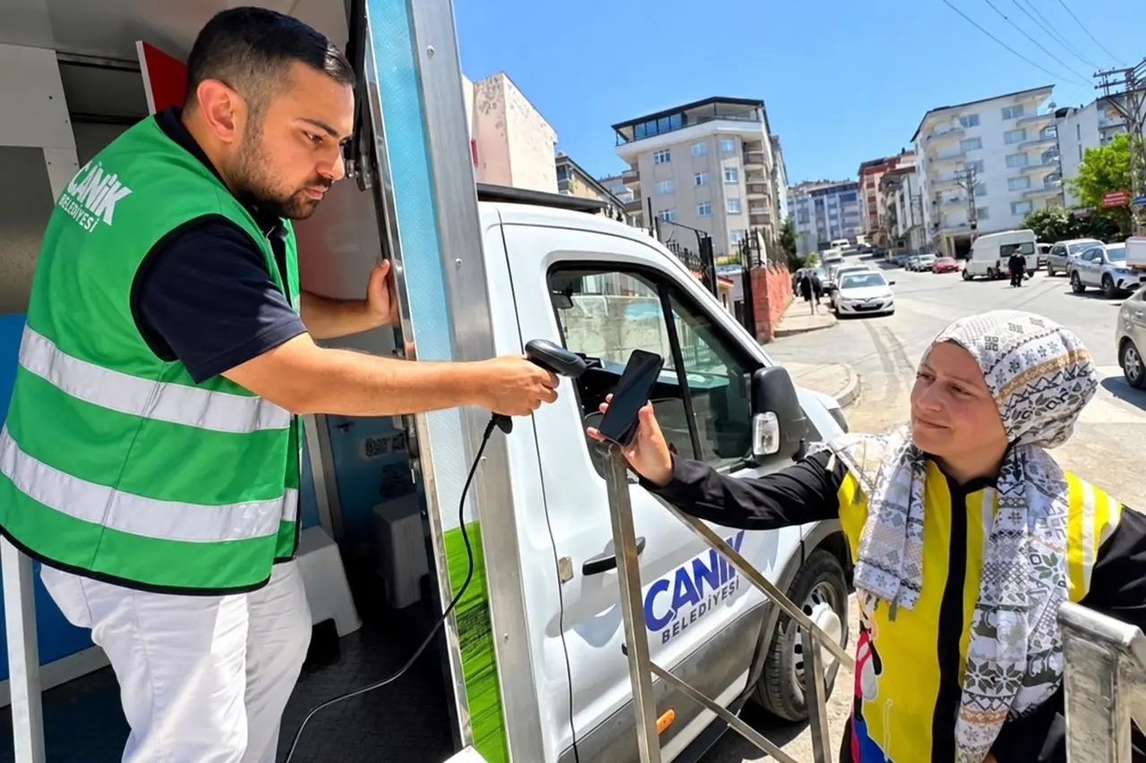 Canik Belediyesi,  sıfır atıkla aile bütçesine katkı sağlıyor