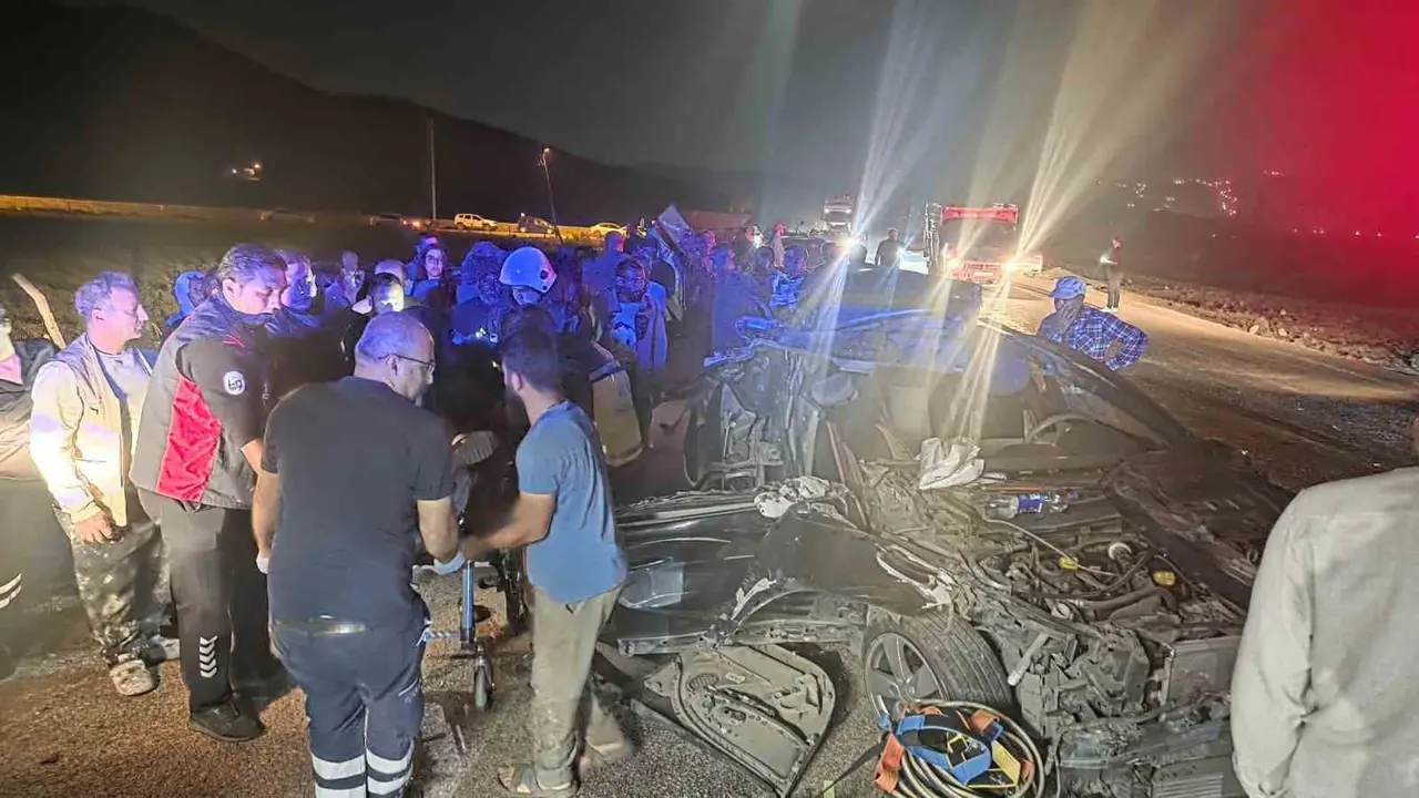 Hassa’da trafik kazası: 3 yaralı