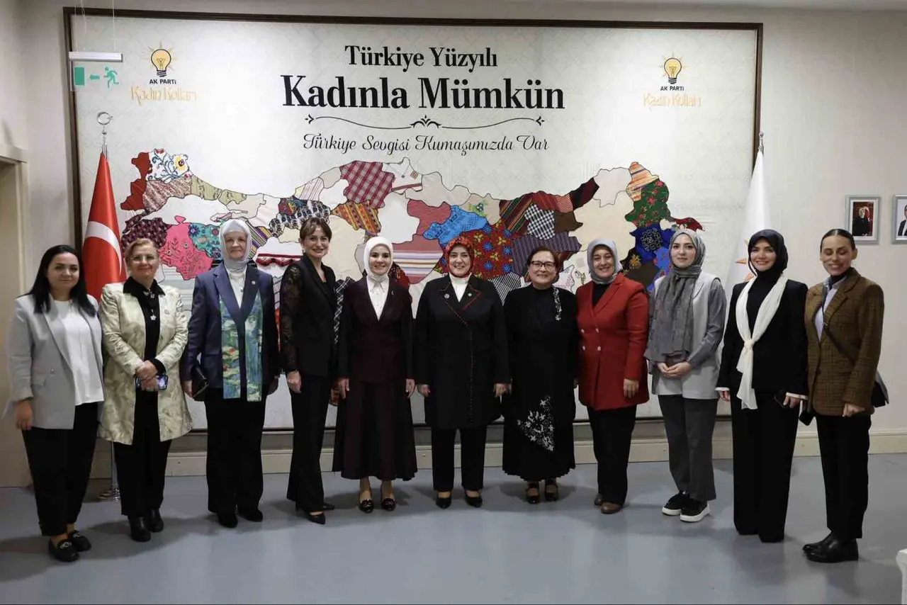 Bakan Göktaş: "Kadınların sözünü Türk dünyasının merkezine koyuyor, yarınları kadınlarla inşa ediyoruz"