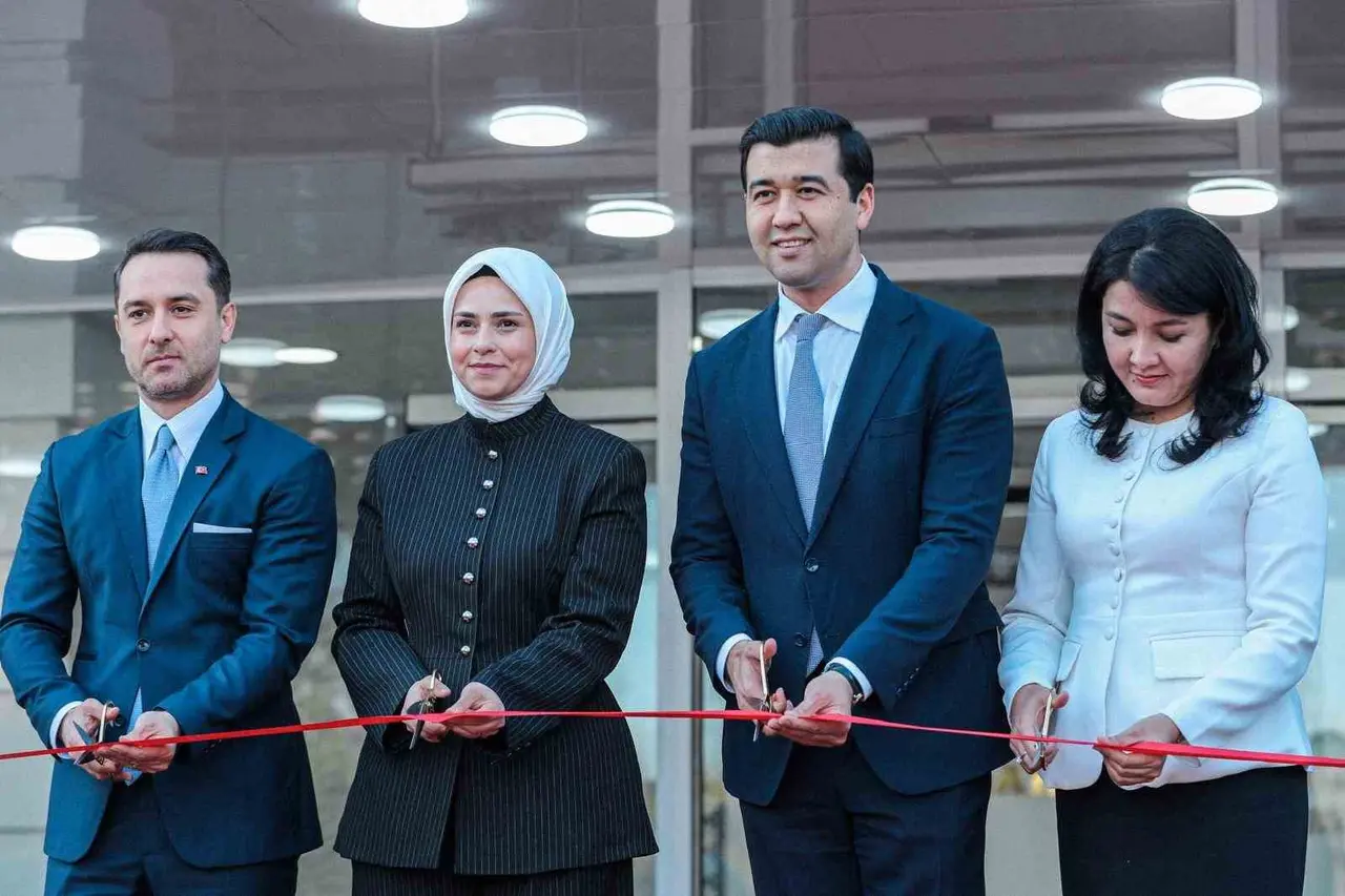 T3 Vakfı Özbekistan’da "Bilim Taşkent Merkezi"ni hizmete açtı