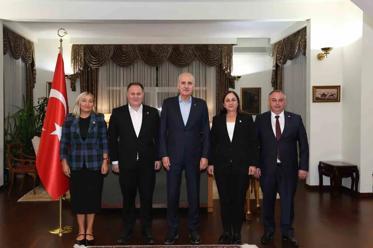 TBMM Başkanı Kurtulmuş, KKTC Cumhuriyet Meclisi Başkanı Öztürkler ile bir araya geldi