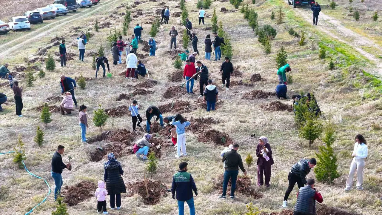 Kayseri İtfaiyesi’nin 100. yılına özel anlamlı etkinlik: 500 fidanlık hatıra ormanı