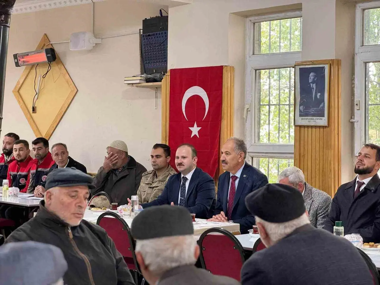 Arpaçay Kaymakamı Güvenç, Atçılar Köyü’nde vatandaşların taleplerini dinledi