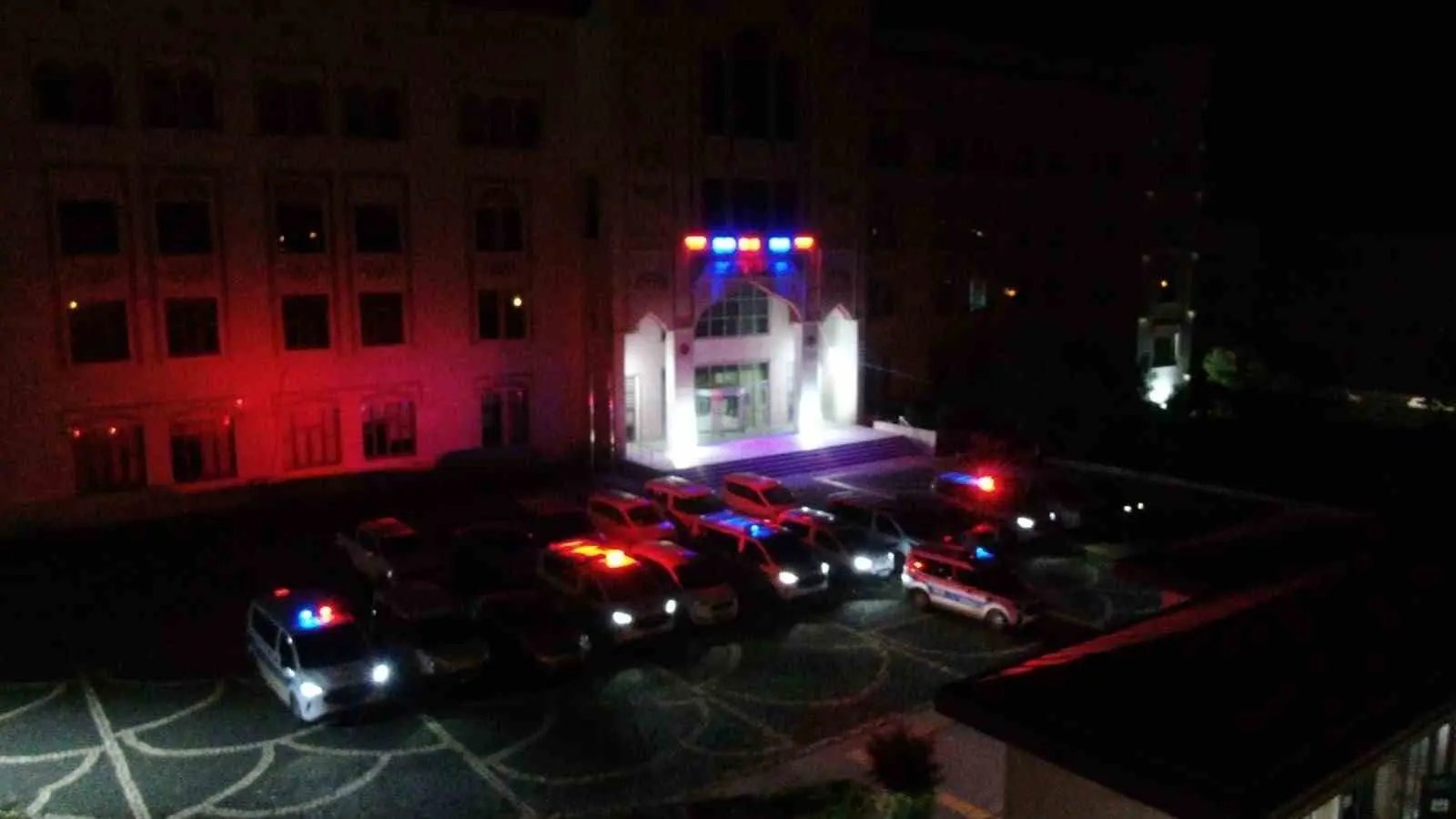 Siirt merkezli 7 ilde yasa dışı bahis ve sanal kumar operasyonu: 22 gözaltı