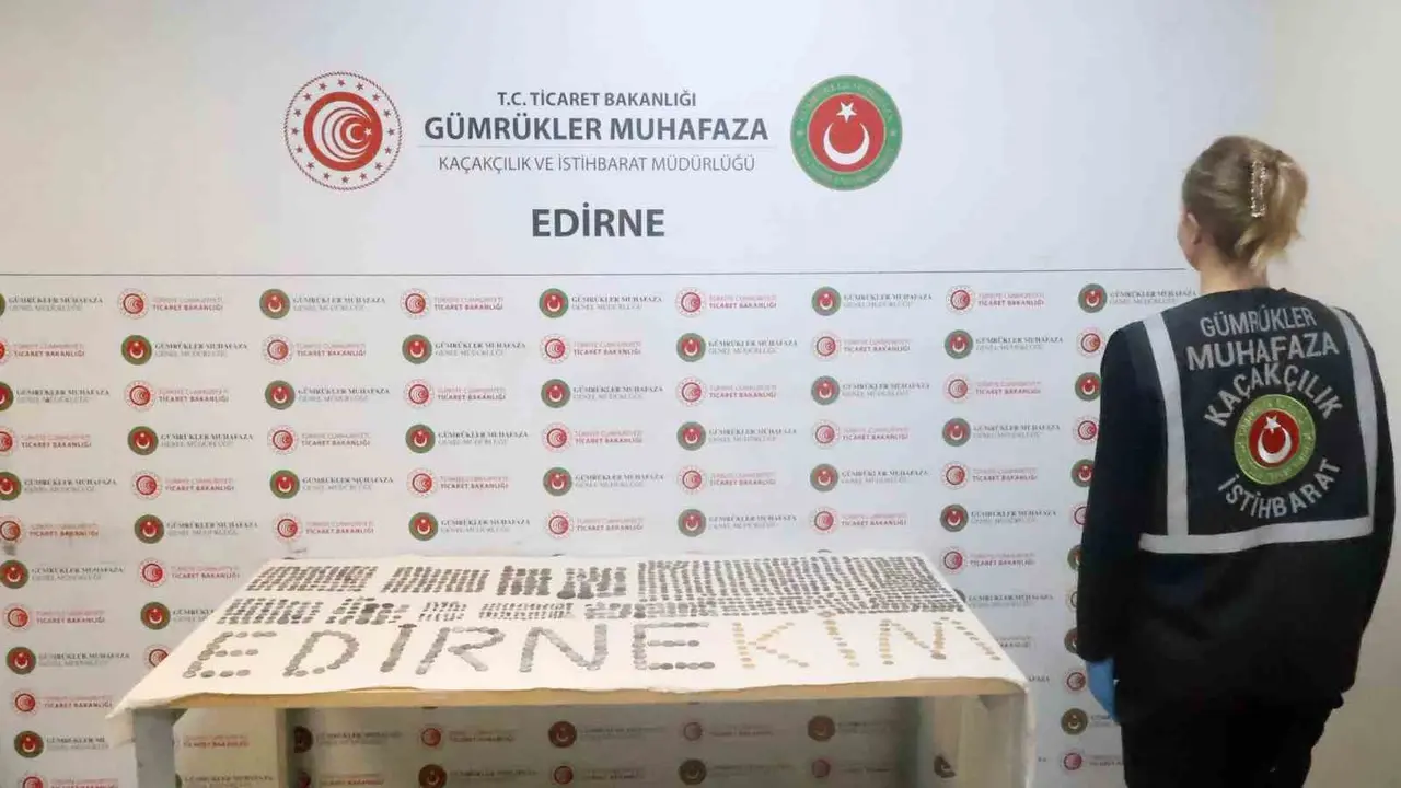 Kaçakçılara sınırda şafak baskını: 7 bini aşkın tarihi eser yurt dışına kaçırılmaktan kurtarıldı