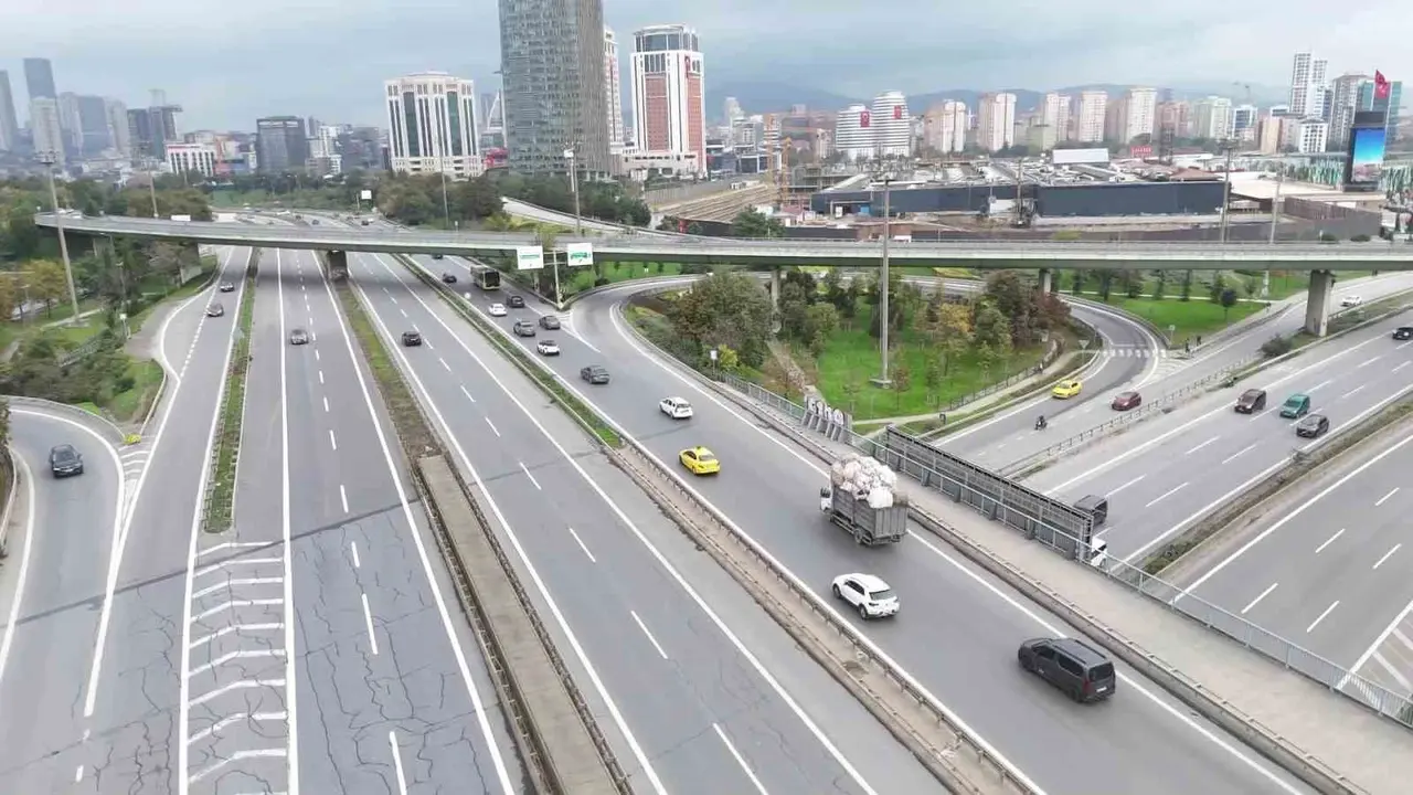 29 Ekim’de yollar boş kaldı